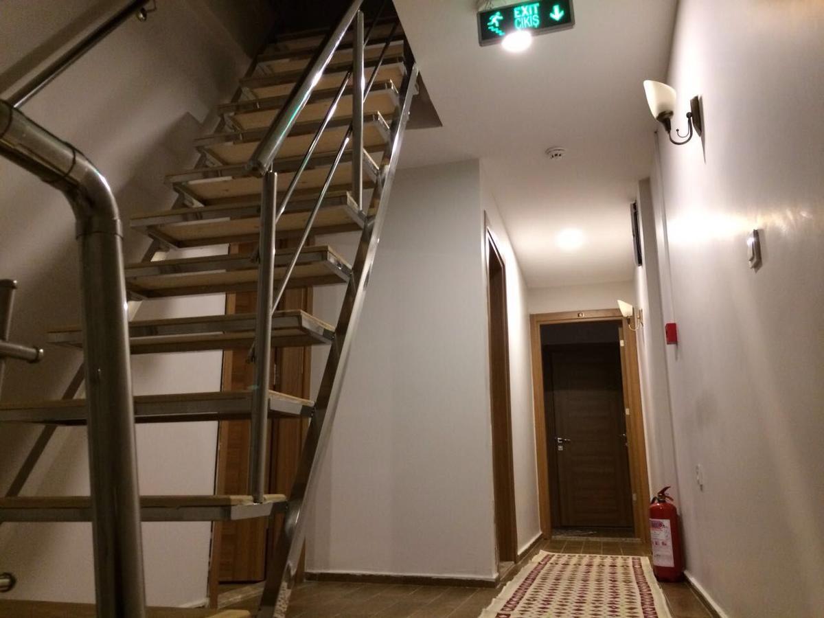 Deniz Hotel Yenifoca Εξωτερικό φωτογραφία